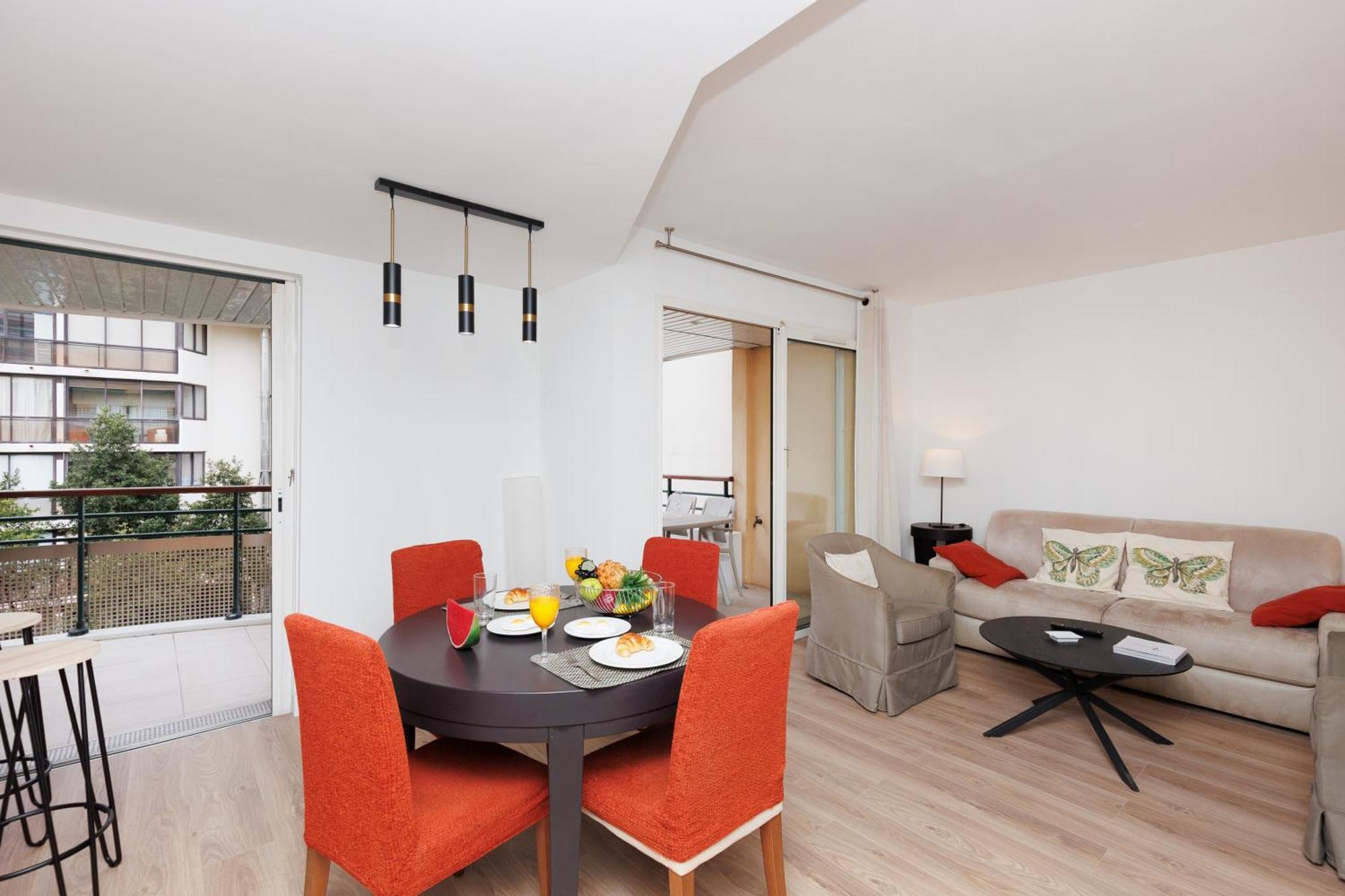 Pavillon Riviera Yourhosthelper Cannes