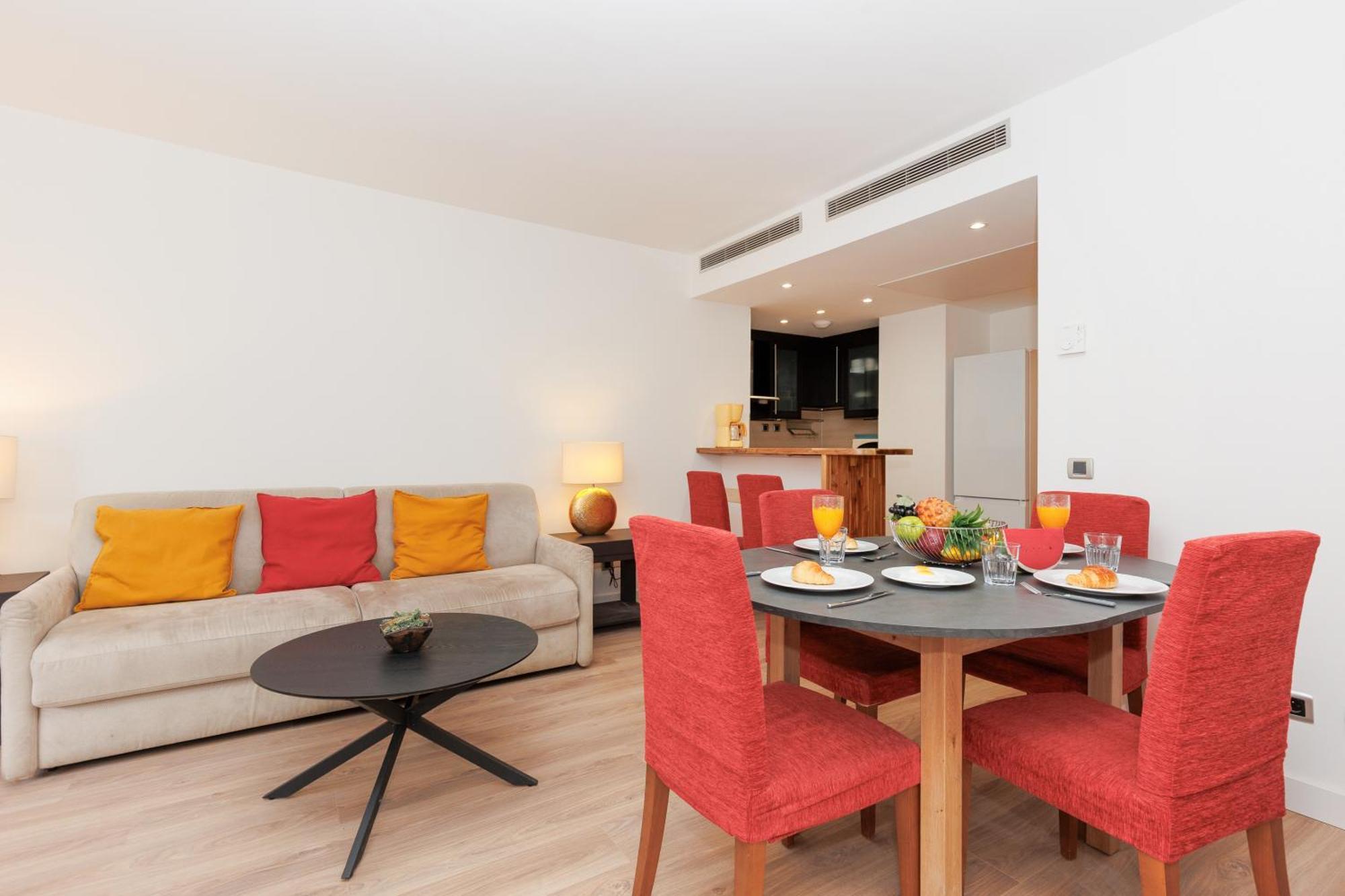 Pavillon Riviera Yourhosthelper *